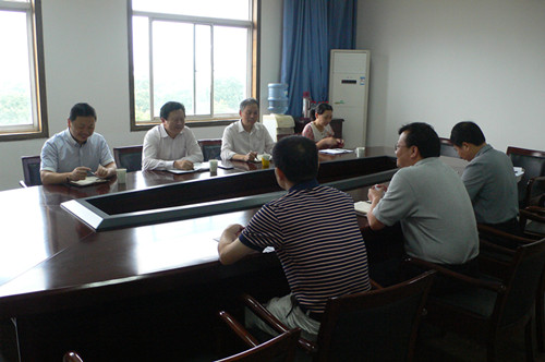 江西省衛(wèi)生廳副廳長程關(guān)華到江西制藥調(diào)研