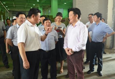 江西省委常委、統(tǒng)戰(zhàn)部長蔡曉明視察仁和集團(tuán) (2).jpg